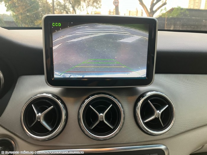 Mercedes-Benz GLA 200 ADVANCE 2015/2015